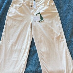 HALARA Women's Cream Chinos